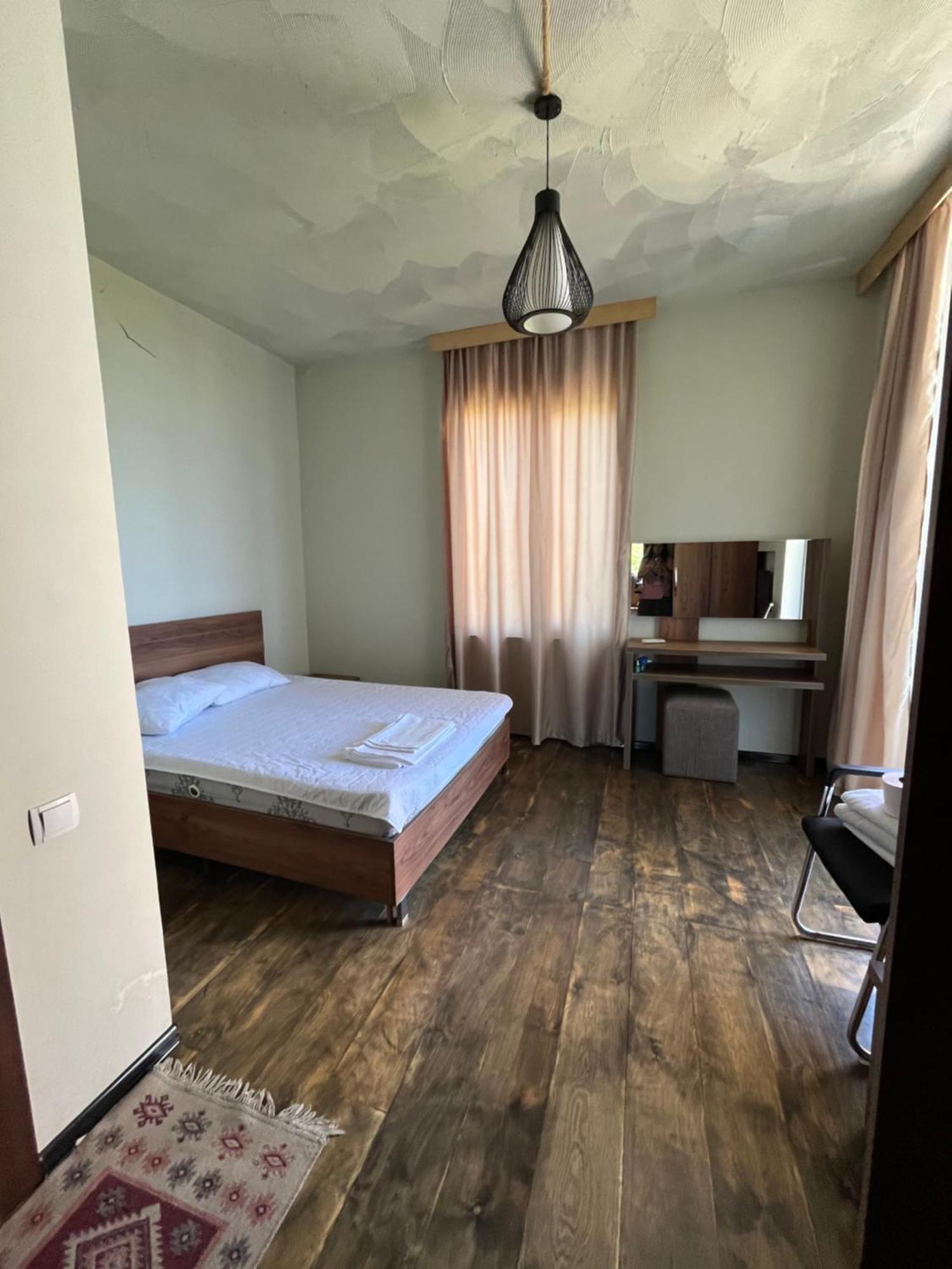 Отель Dadu Батуми Экстерьер фото
